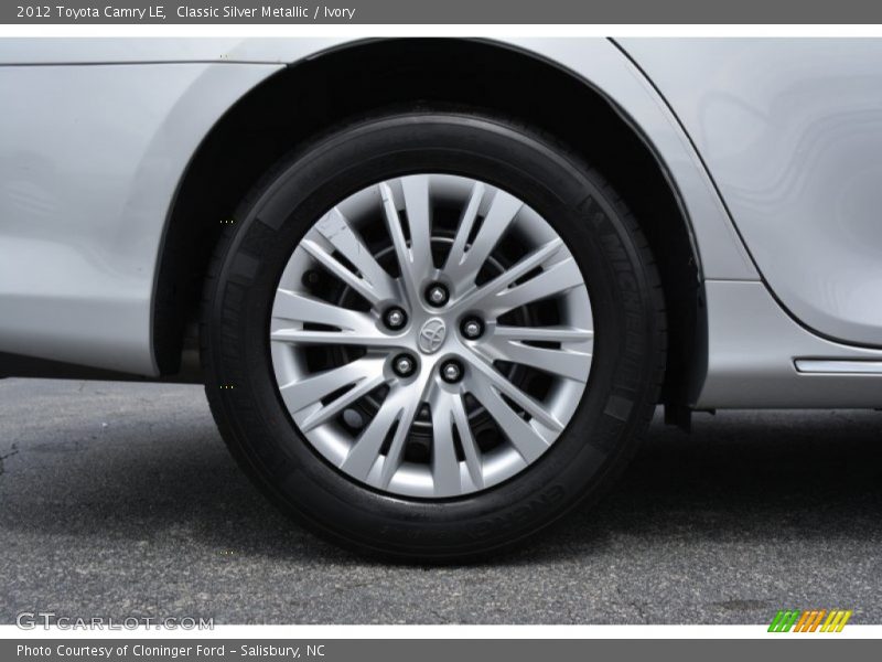 Classic Silver Metallic / Ivory 2012 Toyota Camry LE