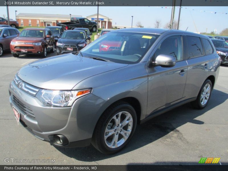Mercury Gray Metallic / Black 2014 Mitsubishi Outlander SE