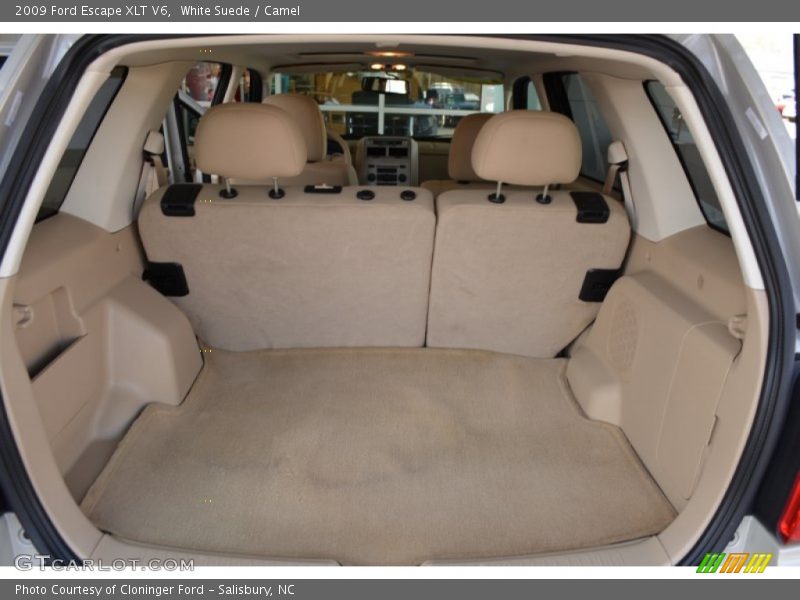  2009 Escape XLT V6 Trunk