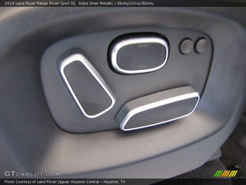 Controls of 2014 Range Rover Sport SE