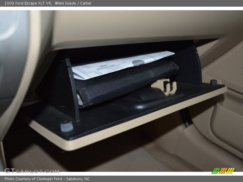 White Suede / Camel 2009 Ford Escape XLT V6