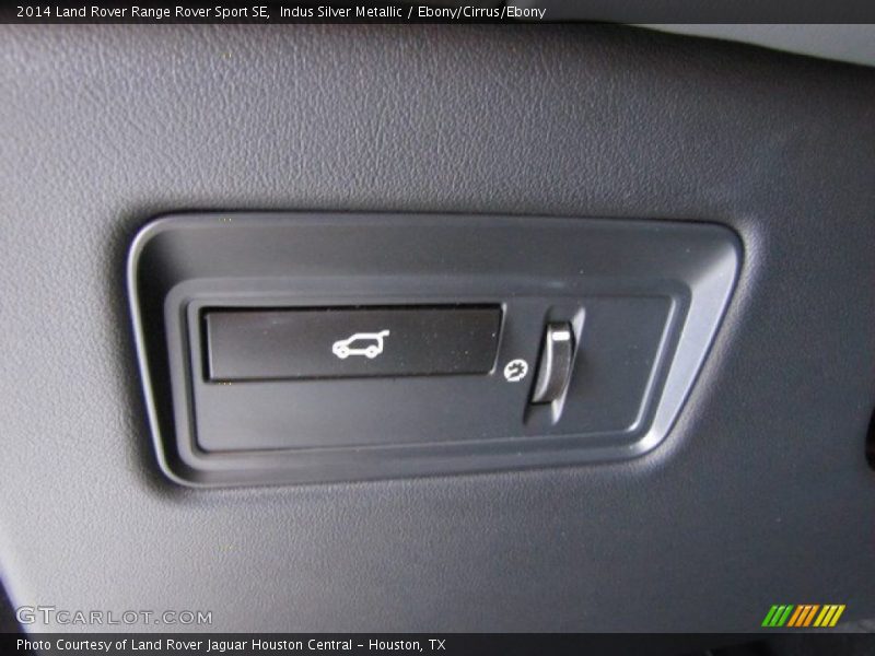 Indus Silver Metallic / Ebony/Cirrus/Ebony 2014 Land Rover Range Rover Sport SE