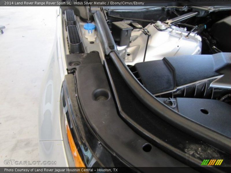 Indus Silver Metallic / Ebony/Cirrus/Ebony 2014 Land Rover Range Rover Sport SE