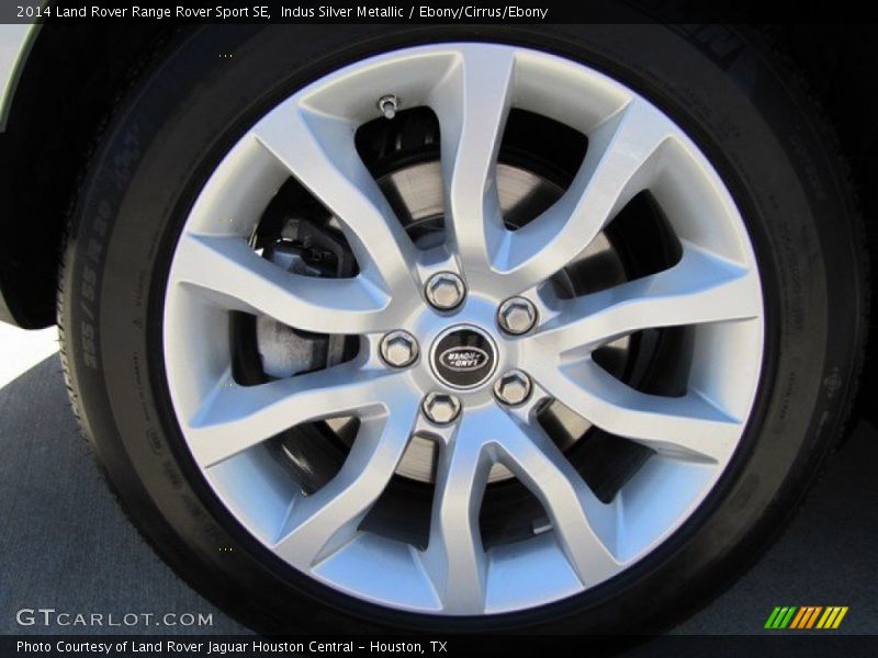  2014 Range Rover Sport SE Wheel