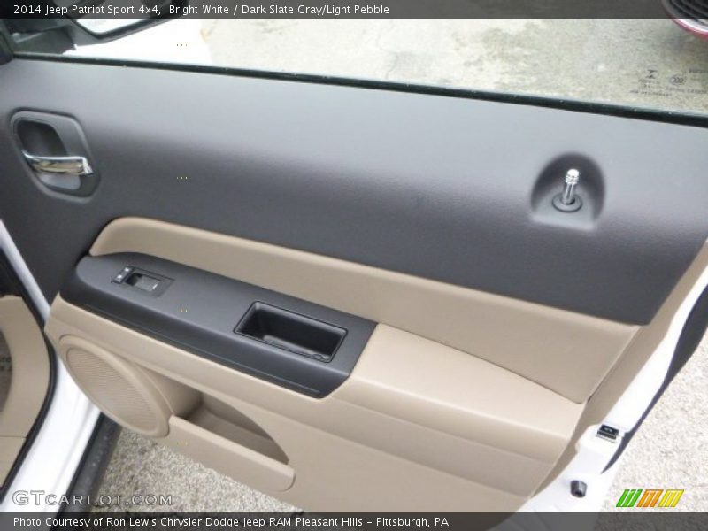 Bright White / Dark Slate Gray/Light Pebble 2014 Jeep Patriot Sport 4x4