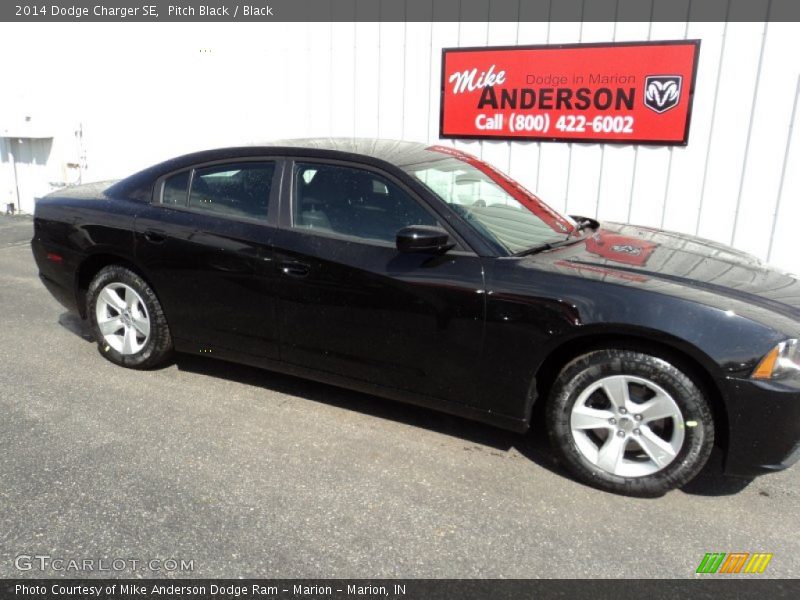 Pitch Black / Black 2014 Dodge Charger SE