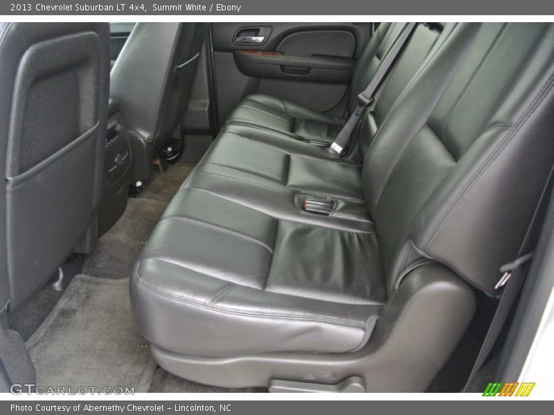Summit White / Ebony 2013 Chevrolet Suburban LT 4x4