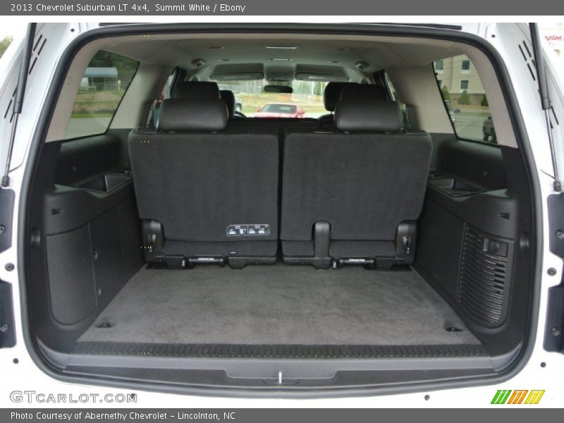 Summit White / Ebony 2013 Chevrolet Suburban LT 4x4