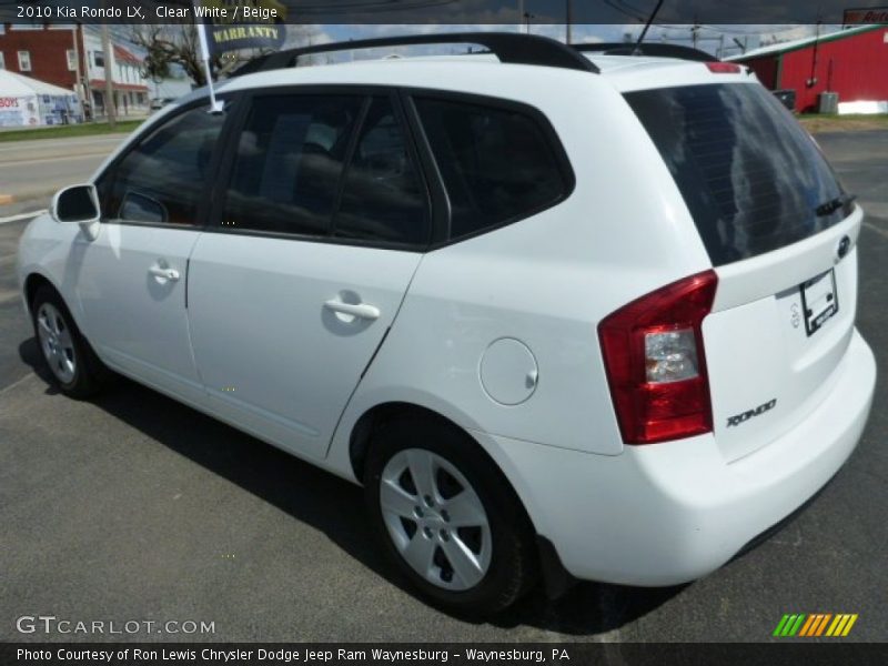 Clear White / Beige 2010 Kia Rondo LX