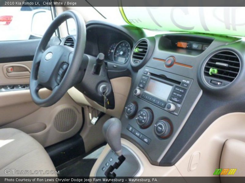 Clear White / Beige 2010 Kia Rondo LX