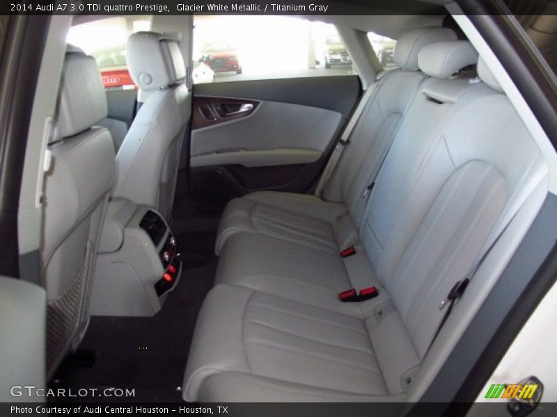 Rear Seat of 2014 A7 3.0 TDI quattro Prestige