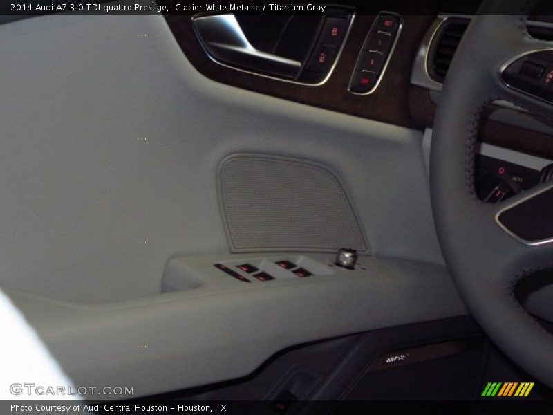 Controls of 2014 A7 3.0 TDI quattro Prestige