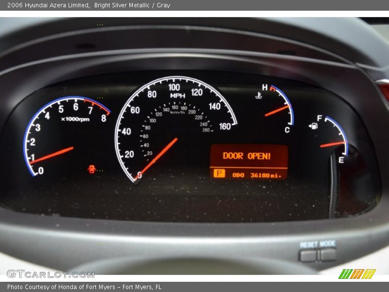 Bright Silver Metallic / Gray 2006 Hyundai Azera Limited