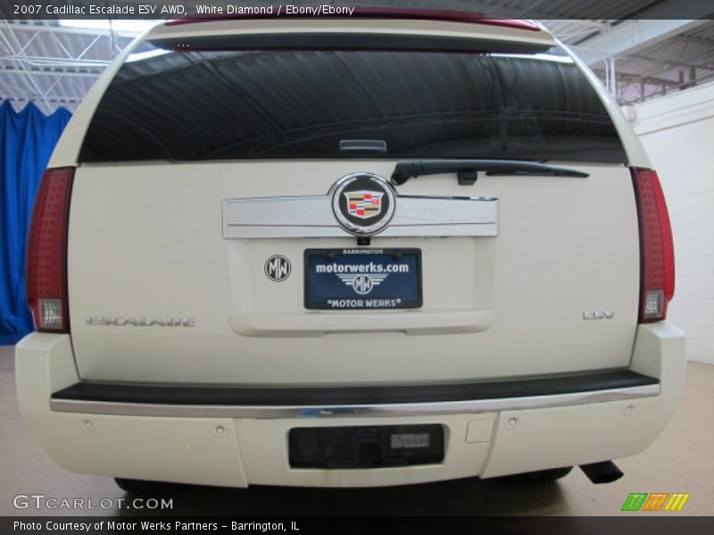 White Diamond / Ebony/Ebony 2007 Cadillac Escalade ESV AWD