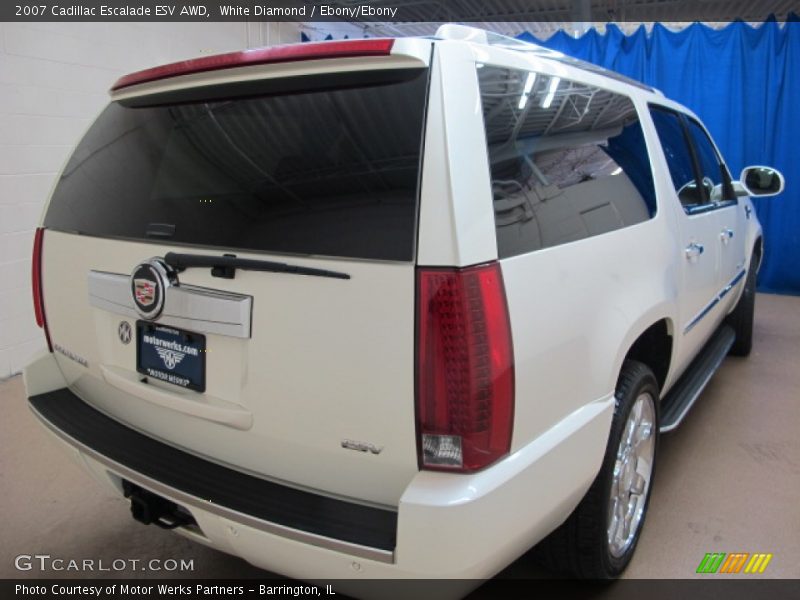White Diamond / Ebony/Ebony 2007 Cadillac Escalade ESV AWD