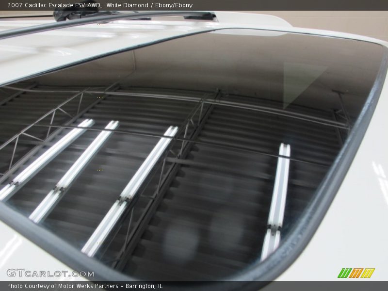 White Diamond / Ebony/Ebony 2007 Cadillac Escalade ESV AWD
