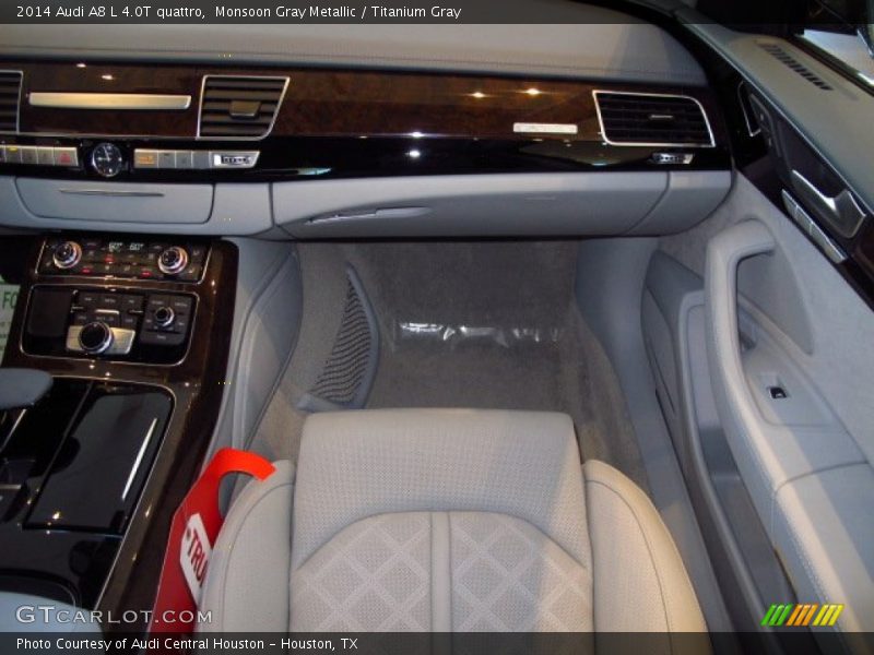 Front Seat of 2014 A8 L 4.0T quattro