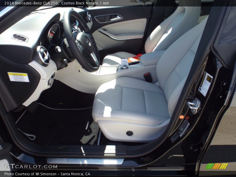 Cosmos Black Metallic / Ash 2014 Mercedes-Benz CLA 250