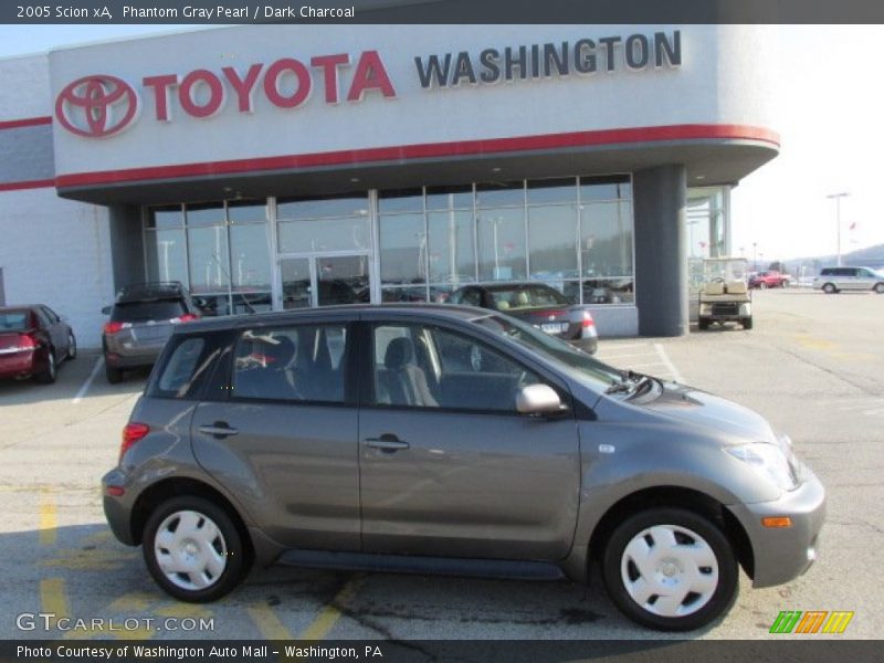 Phantom Gray Pearl / Dark Charcoal 2005 Scion xA