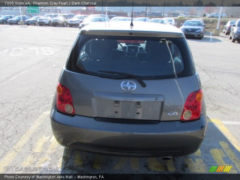 Phantom Gray Pearl / Dark Charcoal 2005 Scion xA