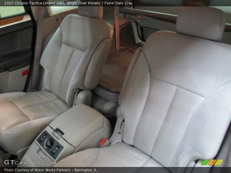 Bright Silver Metallic / Pastel Slate Gray 2007 Chrysler Pacifica Limited AWD