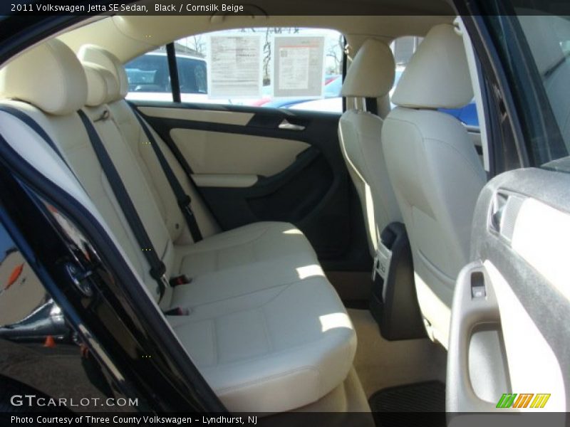 Black / Cornsilk Beige 2011 Volkswagen Jetta SE Sedan