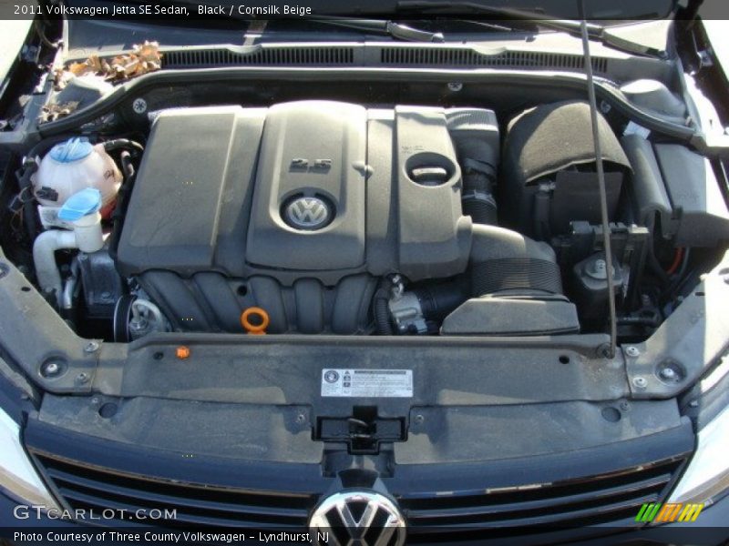 Black / Cornsilk Beige 2011 Volkswagen Jetta SE Sedan