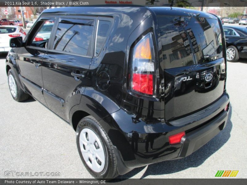 Shadow Black / Black Cloth 2011 Kia Soul 1.6