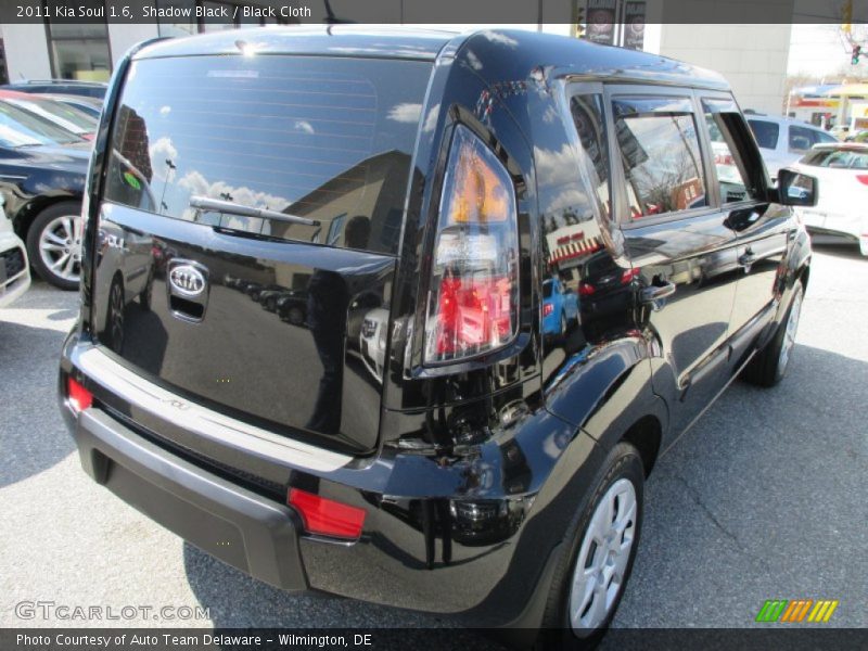 Shadow Black / Black Cloth 2011 Kia Soul 1.6