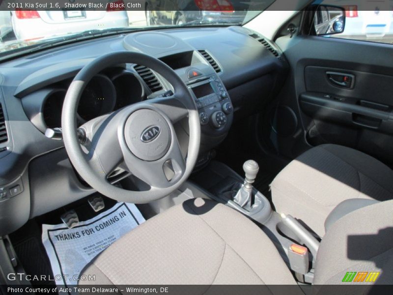 Shadow Black / Black Cloth 2011 Kia Soul 1.6