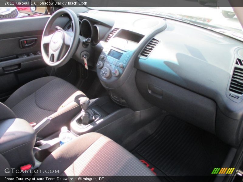 Shadow Black / Black Cloth 2011 Kia Soul 1.6