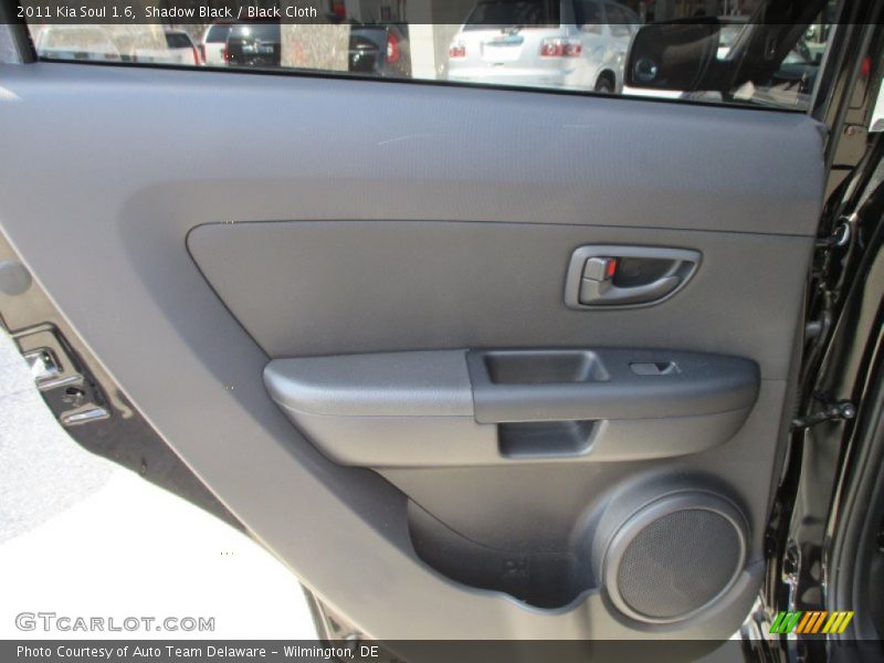 Shadow Black / Black Cloth 2011 Kia Soul 1.6