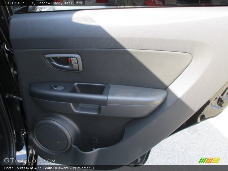 Shadow Black / Black Cloth 2011 Kia Soul 1.6