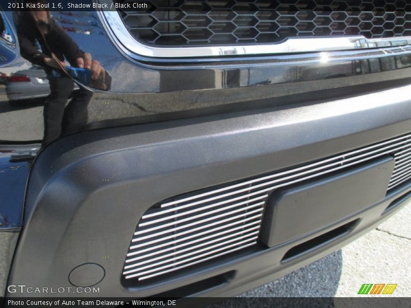 Shadow Black / Black Cloth 2011 Kia Soul 1.6