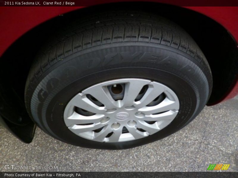 Claret Red / Beige 2011 Kia Sedona LX