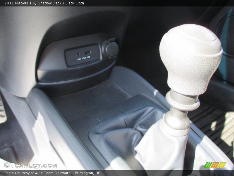 Shadow Black / Black Cloth 2011 Kia Soul 1.6