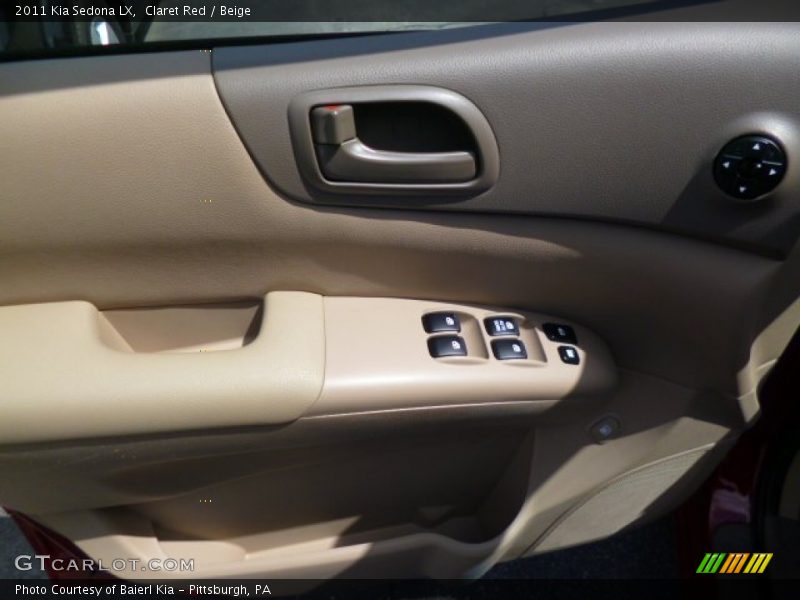 Claret Red / Beige 2011 Kia Sedona LX