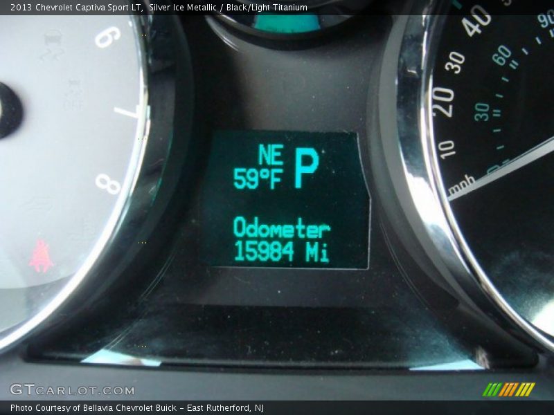 Silver Ice Metallic / Black/Light Titanium 2013 Chevrolet Captiva Sport LT