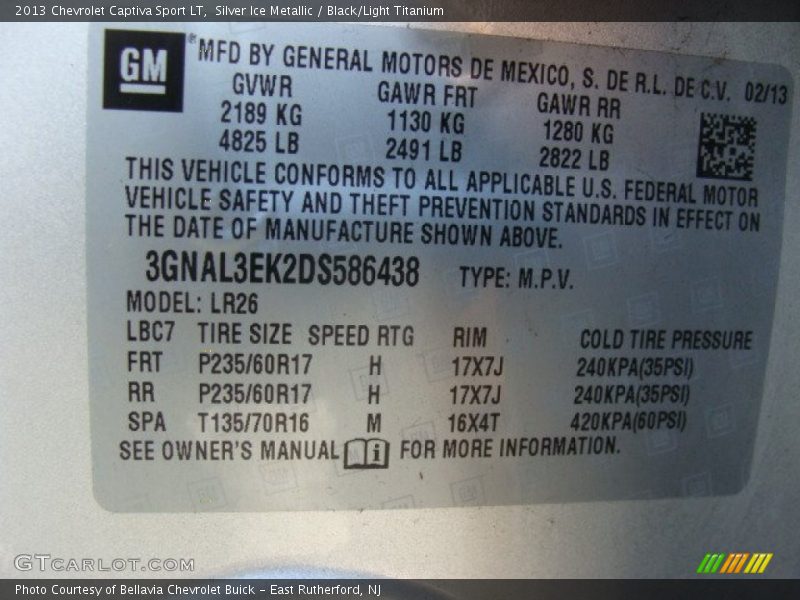 Silver Ice Metallic / Black/Light Titanium 2013 Chevrolet Captiva Sport LT