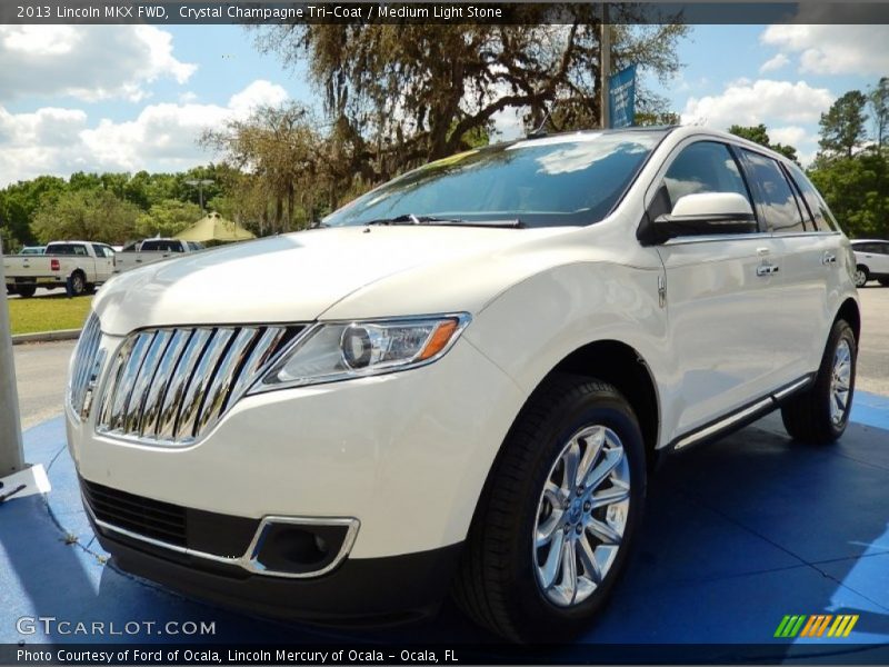 Crystal Champagne Tri-Coat / Medium Light Stone 2013 Lincoln MKX FWD