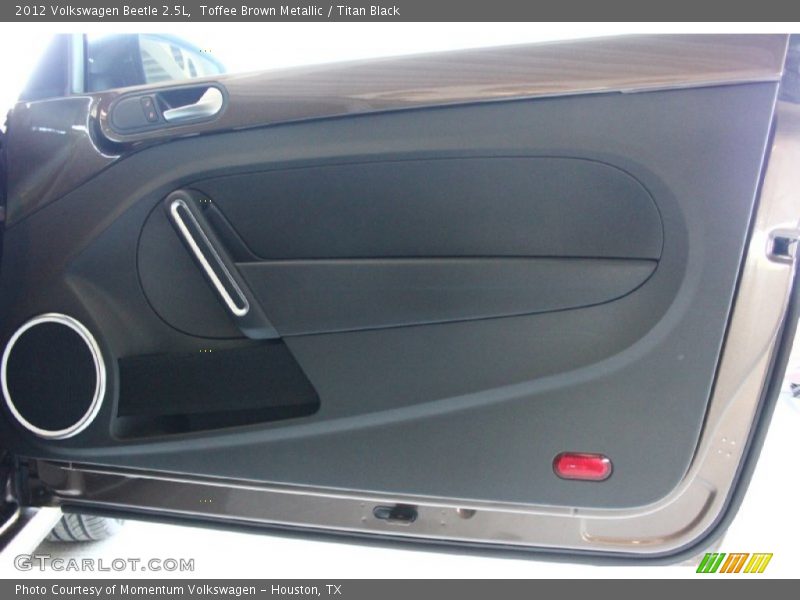 Toffee Brown Metallic / Titan Black 2012 Volkswagen Beetle 2.5L