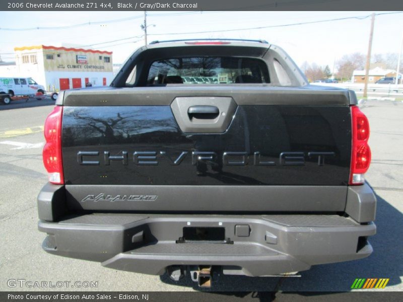 Black / Gray/Dark Charcoal 2006 Chevrolet Avalanche Z71 4x4