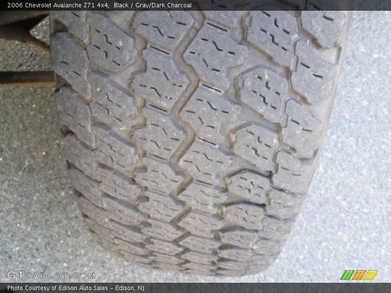 Black / Gray/Dark Charcoal 2006 Chevrolet Avalanche Z71 4x4