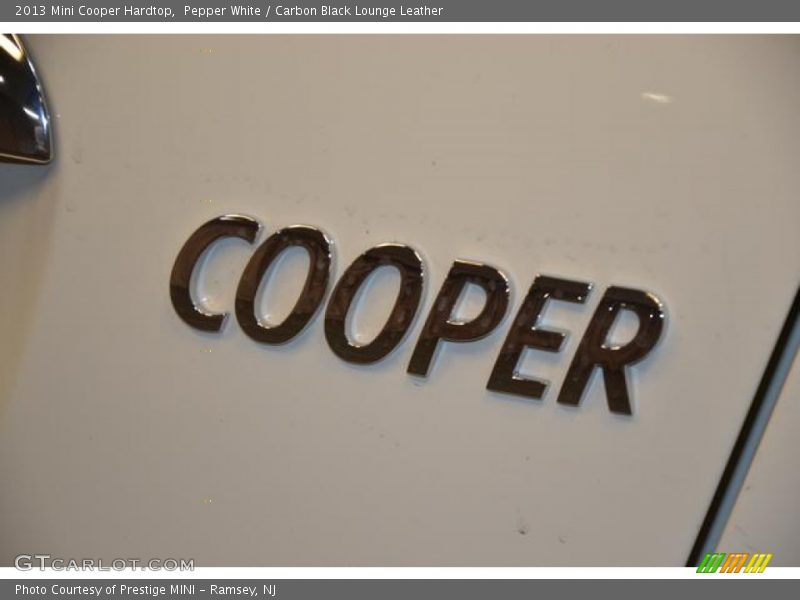 Pepper White / Carbon Black Lounge Leather 2013 Mini Cooper Hardtop
