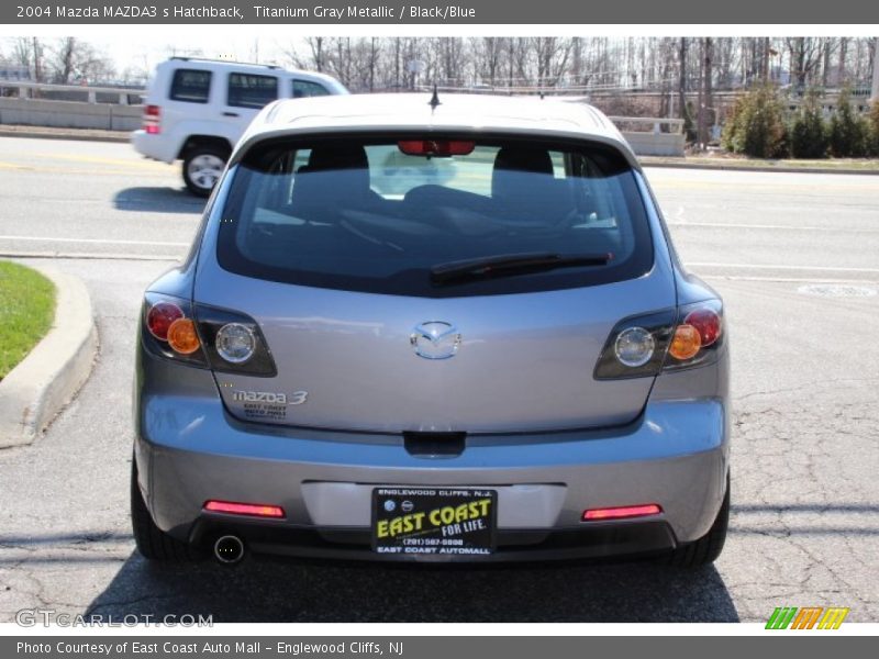 Titanium Gray Metallic / Black/Blue 2004 Mazda MAZDA3 s Hatchback