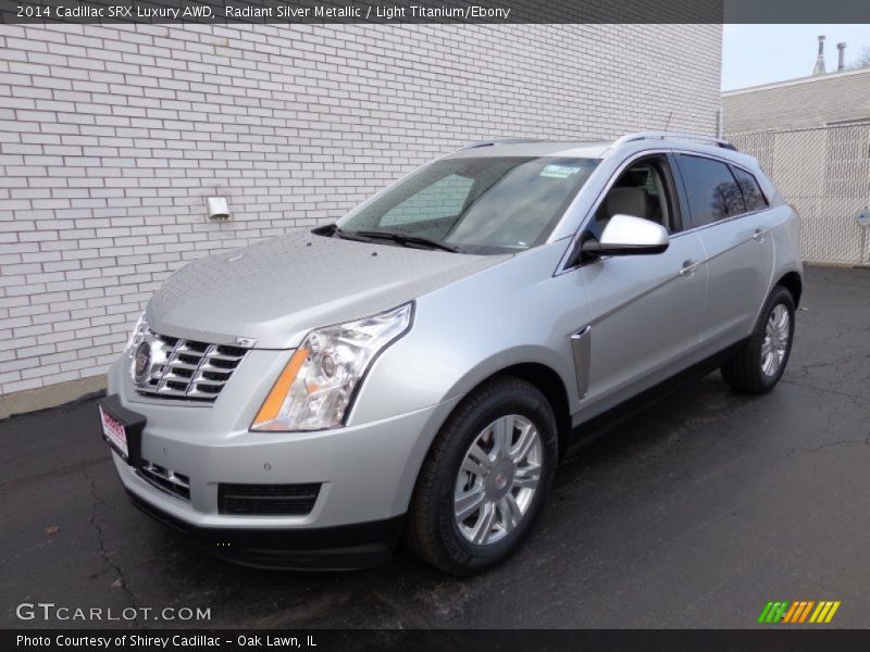 Radiant Silver Metallic / Light Titanium/Ebony 2014 Cadillac SRX Luxury AWD