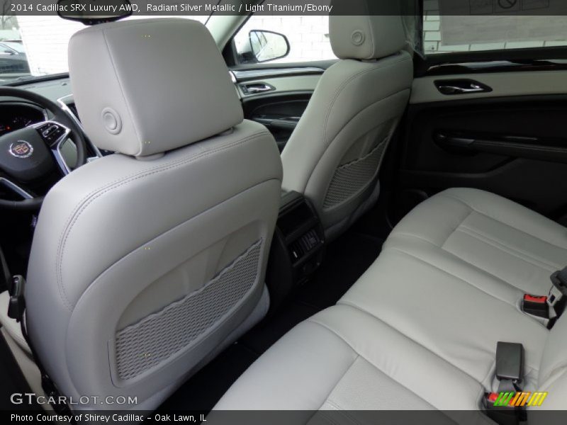 Radiant Silver Metallic / Light Titanium/Ebony 2014 Cadillac SRX Luxury AWD