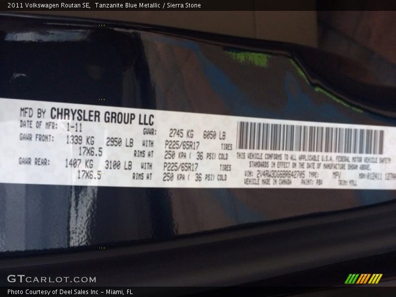 Tanzanite Blue Metallic / Sierra Stone 2011 Volkswagen Routan SE