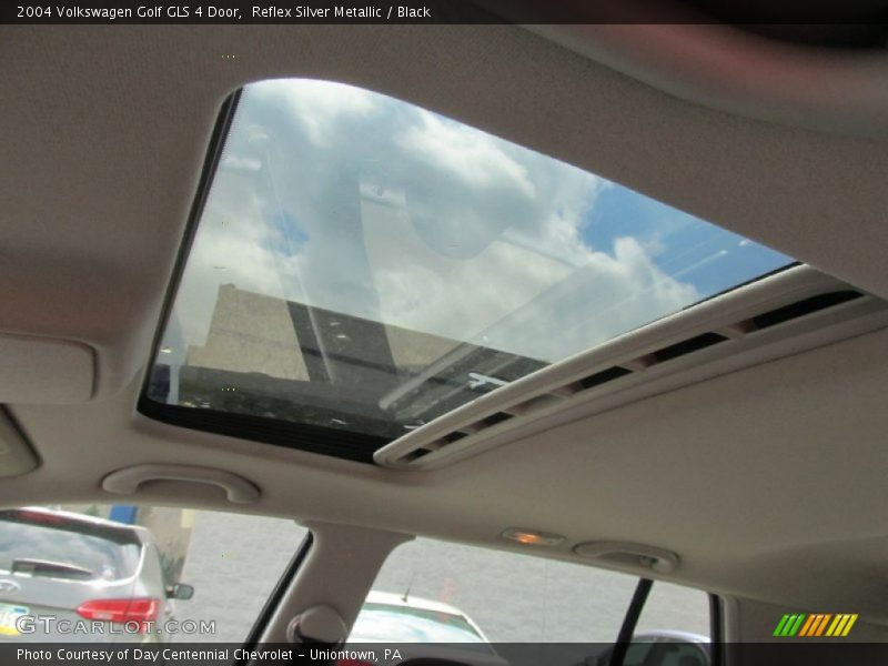 Reflex Silver Metallic / Black 2004 Volkswagen Golf GLS 4 Door