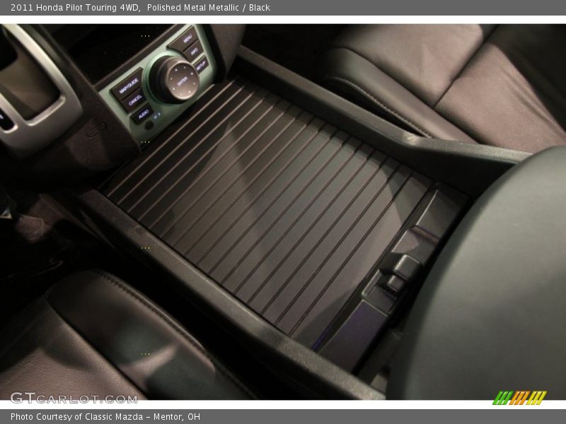 Polished Metal Metallic / Black 2011 Honda Pilot Touring 4WD